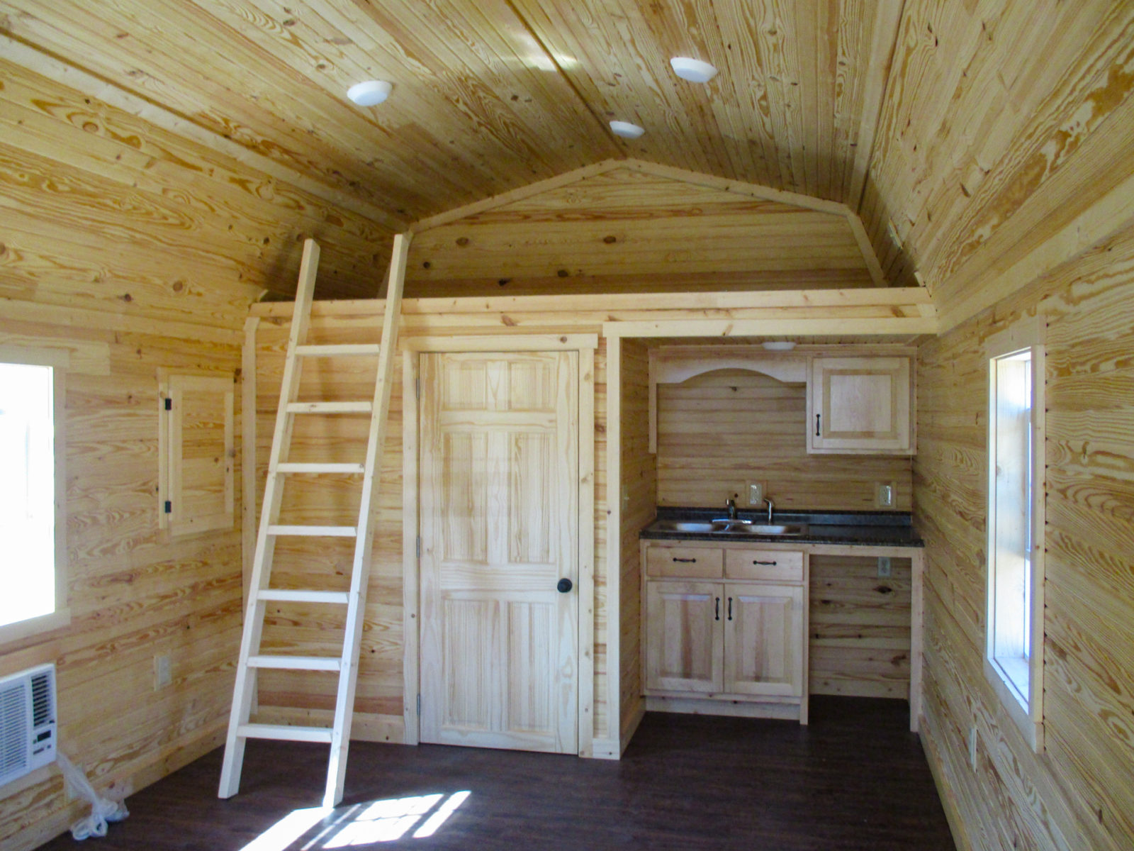 Beautiful Cabin Interior | Perfect for a Tiny Home
